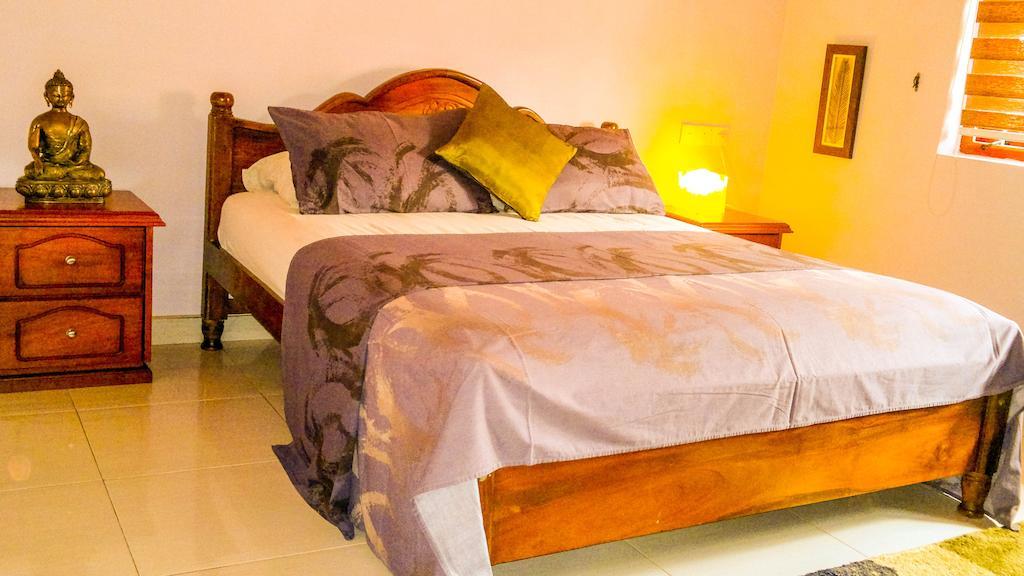 Serendib Guest House Негомбо Номер фото